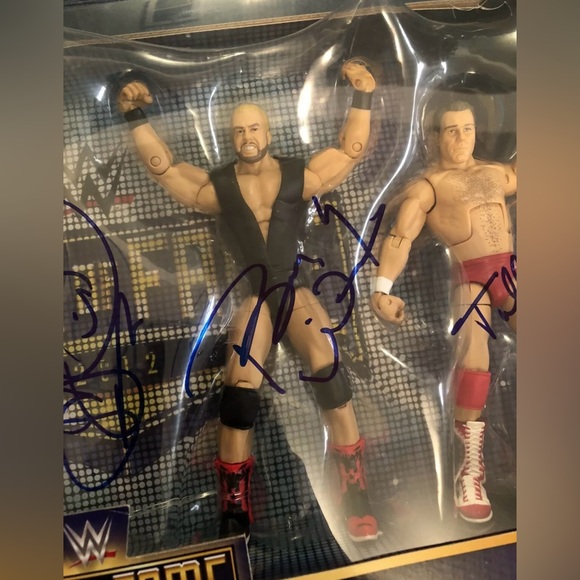 Autographed 2012 HALL OF FAME ELITE FOUR HORSEMAN 4 FIGURE PACK (DAMAGED!!) - Picture 5 of 7